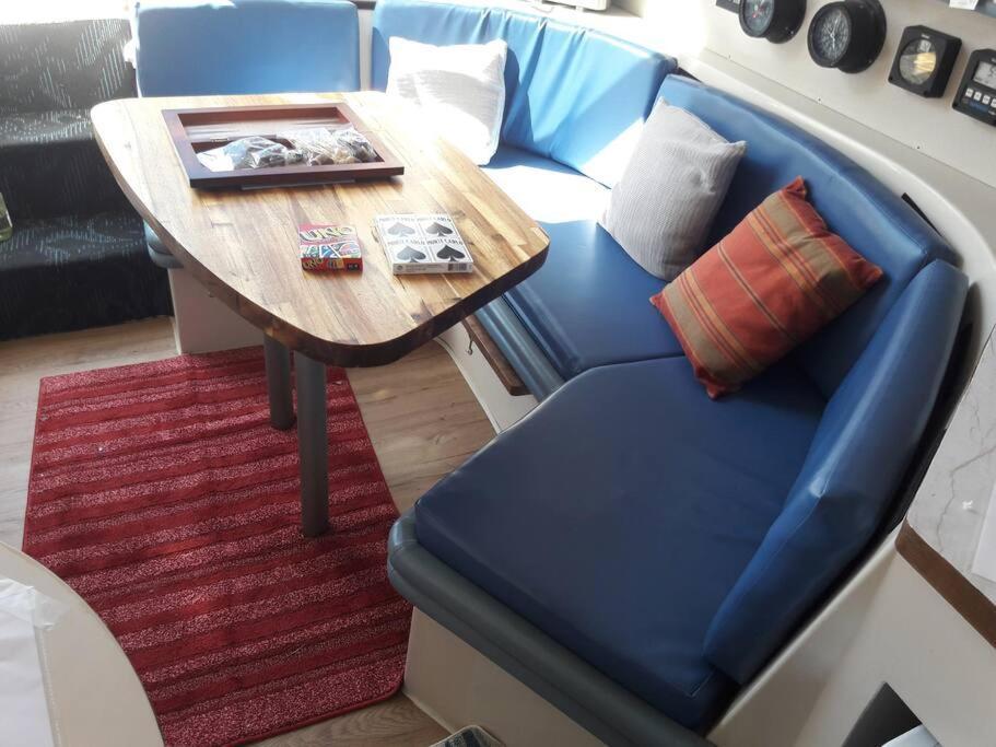 Yacht Stay Providence Marina Экстерьер фото